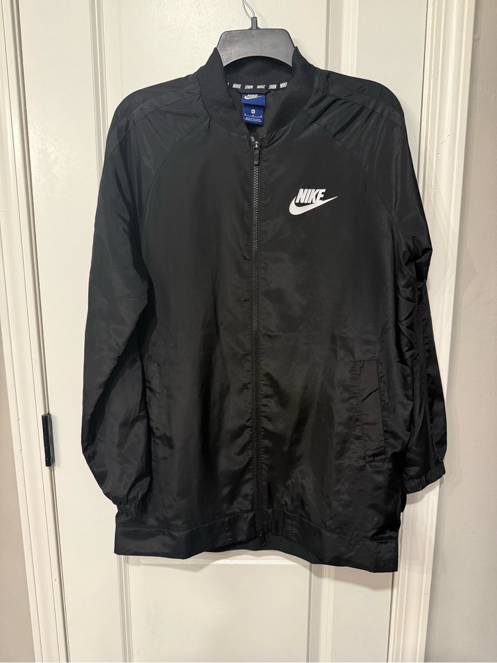 NIKE OVERSIZED WINDBREAKER